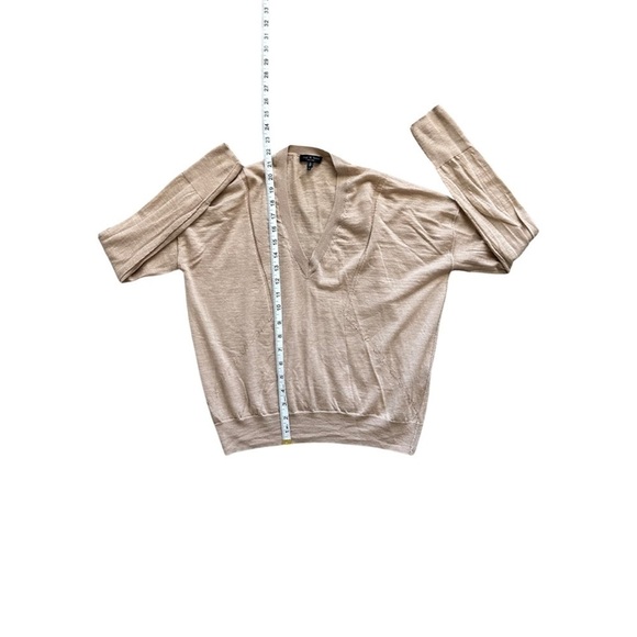 Rag and Bone V-Neck Merino Sweater NWOT - Picture 12 of 14